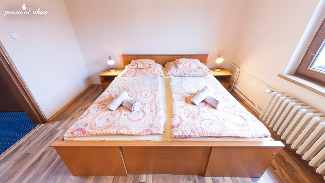 Pension Lukas Karlovy Vary Chambre photo