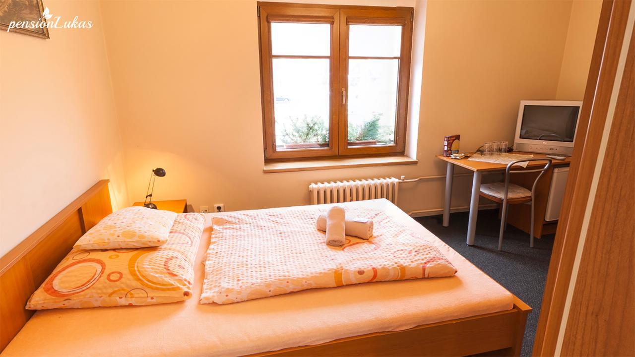 Pension Lukas Karlovy Vary Extérieur photo